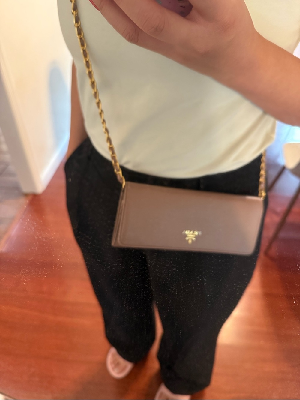 Prada Wallet on Chain